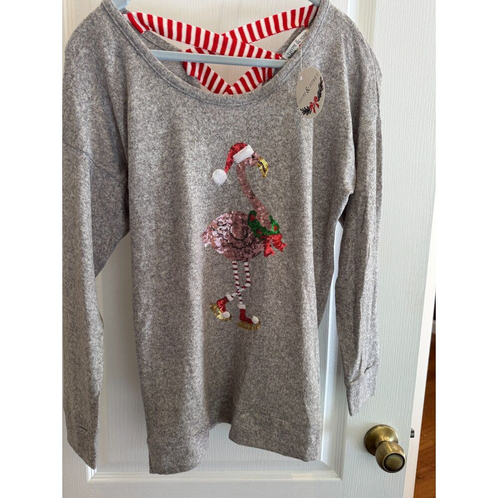 NWT Thyme & Honey Christmas Flamingo Sequin Top - Size Small